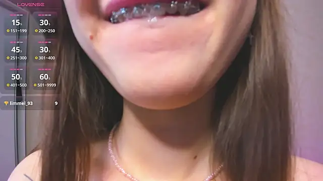 Snapshot of Monica_Blair chatting on 01-02-25, 09:28 Monica Blair online show from 01-02-25, 09:28