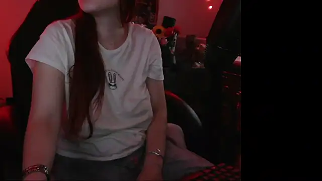 norahrosss online show from 12-21-24, 05:25