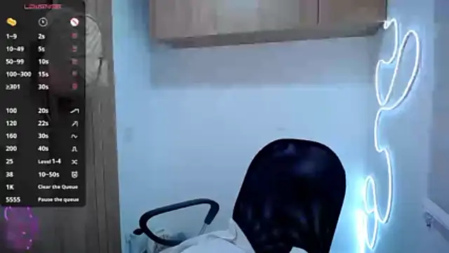 Danna Ross  online show from 12-13-25, 09:09