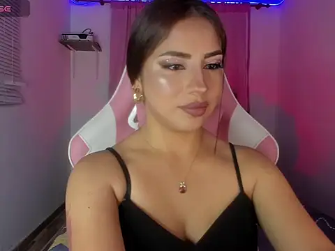 Snapshot of lucykinky22 chatting on 10-25-25, 10:26 lucykinky22 online show from 10-25-25, 10:26