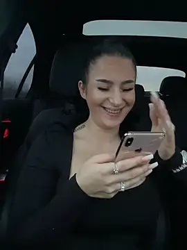 Mia-Bremer online show from 02-26-25, 04:45