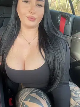 Mia-Bremer online show from 03-03-26, 01:39