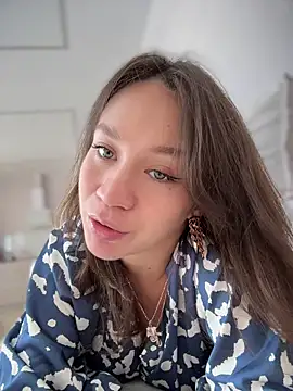 QuietNicole online show from 03-11-26, 04:51