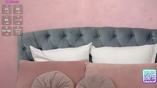 Snapshot of EdithOliviere chatting on 03-18-25, 07:53 EdithOliviere online show from 03-18-25, 07:53