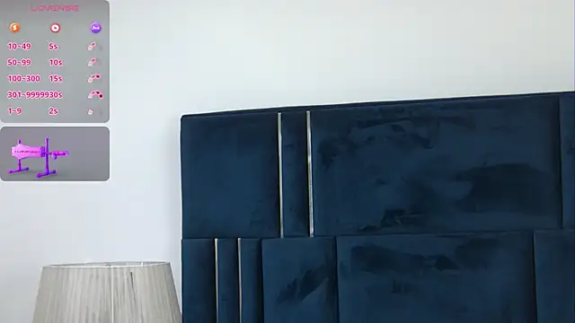 Snapshot of EdithOliviere chatting on 09-14-25, 08:35 EdithOliviere online show from 09-14-25, 08:35