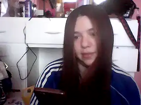 Snapshot of Oxitocina2000 chatting on 12-03-24, 07:55 Oxitocina2000 online show from 12-03-24, 07:55