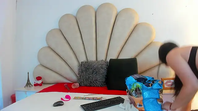 Natasha  Blue online show from 03-18-25, 07:31