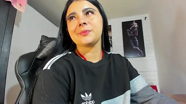 Natasha  Blue online show from 11-25-25, 11:43