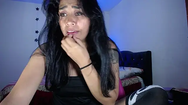 pinky violeta online show from 01-25-25, 03:19