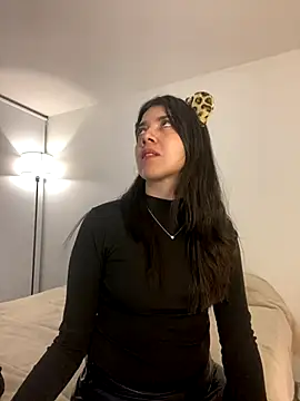 saori 10 online show from 10-19-25, 07:42