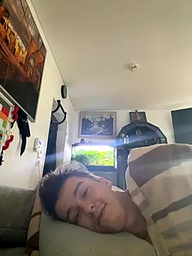 Toyjungee online show from 10-26-25, 09:26