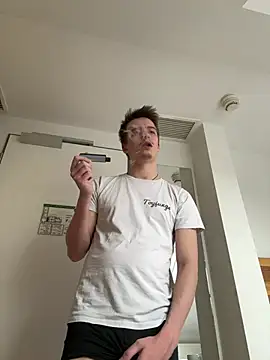 Toyjungee online show from 02-19-26, 08:54