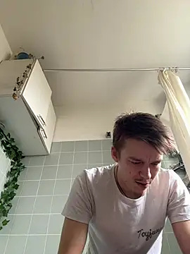 Toyjungee online show from 03-16-26, 08:51