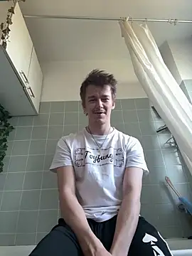 Toyjungee online show from 04-23-26, 04:53