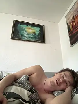 Toyjungee online show from 04-26-26, 06:44