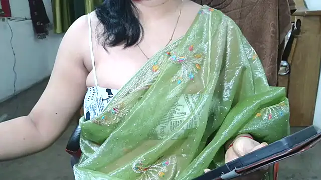 Cute Mahi22 online show from 01-19-26, 07:01