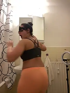 Snapshot of Sarahkhaalifa chatting on 11-13-25, 09:36 Sarahkhaalifa online show from 11-13-25, 09:36