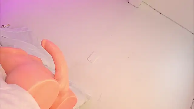 nicolette sweet  online show from 01-11-25, 02:58