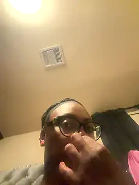 TrueeFantasee online show from 12-04-25, 02:32