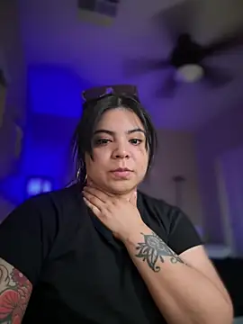 kimmiakiss22 online show from 02-27-25, 12:32