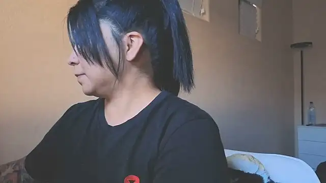 kimmiakiss22 online show from 03-20-25, 11:23