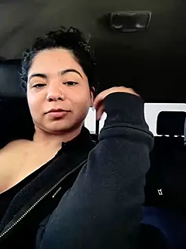 kimmiakiss22 online show from 10-20-25, 10:21