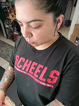 kimmiakiss22 online show from 04-22-26, 09:16