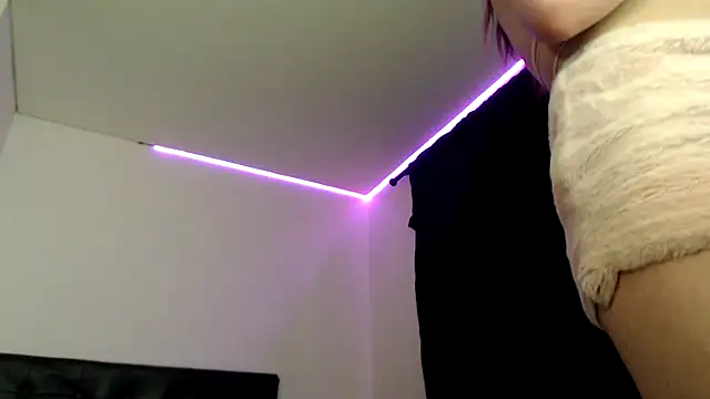 dolcemacca online show from 09-24-25, 01:42