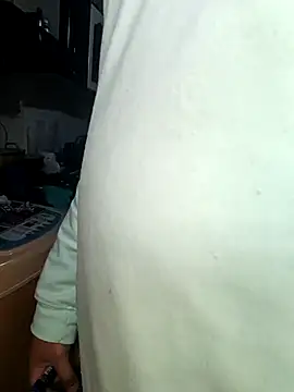 catire2323 online show from 10-08-25, 02:47