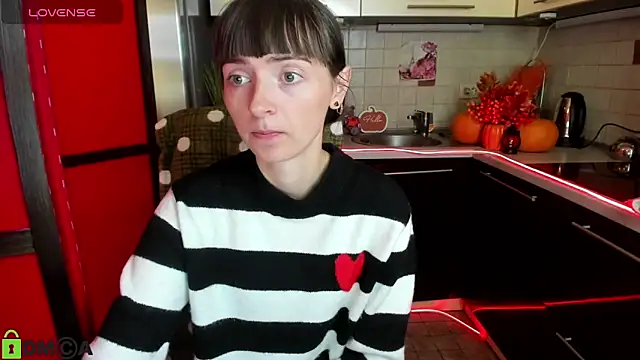 TayanaJons online show from 10-16-25, 07:20