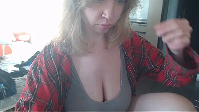 amanda kiss kiss online show from 02-28-25, 01:58