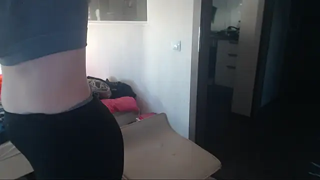 amanda kiss kiss online show from 10-18-25, 01:45