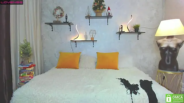 Snapshot of StripBianka chatting on 01-09-25, 01:35 StripBianka online show from 01-09-25, 01:35