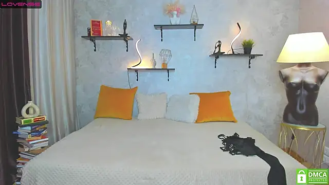 Snapshot of StripBianka chatting on 03-09-25, 01:59 StripBianka online show from 03-09-25, 01:59