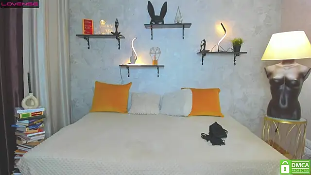 Snapshot of StripBianka chatting on 03-20-25, 04:31 StripBianka online show from 03-20-25, 04:31