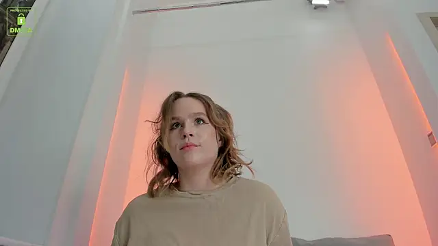 Snapshot of ErikaLust chatting on 12-27-24, 10:12 ErikaLust online show from 12-27-24, 10:12