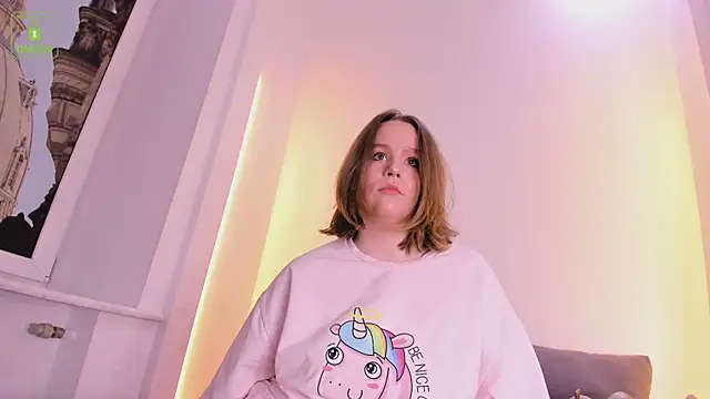 Snapshot of ErikaLust chatting on 10-09-25, 04:10 ErikaLust online show from 10-09-25, 04:10