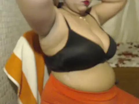 Snapshot of Oh_Maya chatting on 05-24-26, 04:23 Oh Maya online show from 05-24-26, 04:23