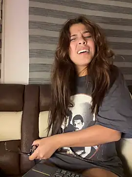 Snapshot of crystal_bunny7 chatting on 01-05-25, 02:38 crystal bunny7 online show from 01-05-25, 02:38