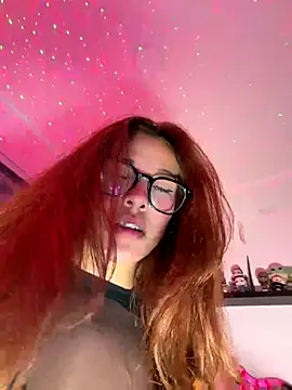 Snapshot of crystal_bunny7 chatting on 10-29-25, 01:08 crystal bunny7 online show from 10-29-25, 01:08