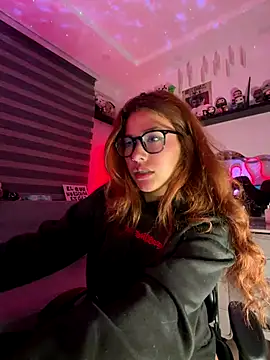 Snapshot of crystal_bunny7 chatting on 11-03-25, 01:19 crystal bunny7 online show from 11-03-25, 01:19