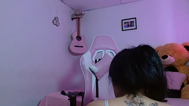 Dakota bumm online show from 12-05-25, 04:36