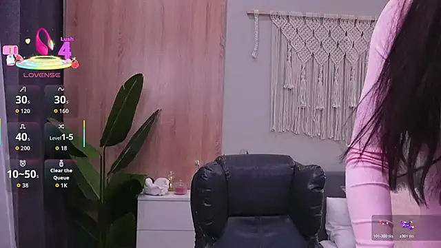 Molly Jons online show from 12-05-25, 01:03