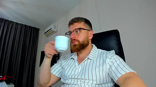 Findom guy online show from 04-21-26, 12:00