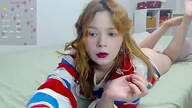 Snapshot of Milky__oolong chatting on 01-01-25, 04:39 Milky oolong online show from 01-01-25, 04:39