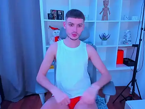 andboyfor6 online show from 12-23-25, 08:45