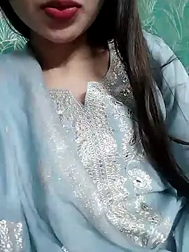 Snapshot of Noor_Darliing chatting on 01-06-25, 09:11 Noor Darliing online show from 01-06-25, 09:11