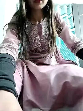 Snapshot of Noor_Darliing chatting on 01-24-25, 09:26 Noor Darliing online show from 01-24-25, 09:26