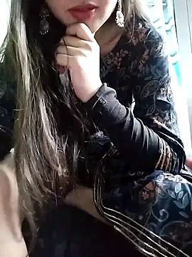 Snapshot of Noor_Darliing chatting on 01-30-25, 06:10 Noor Darliing online show from 01-30-25, 06:10