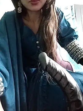 Snapshot of Noor_Darliing chatting on 03-03-25, 09:15 Noor Darliing online show from 03-03-25, 09:15